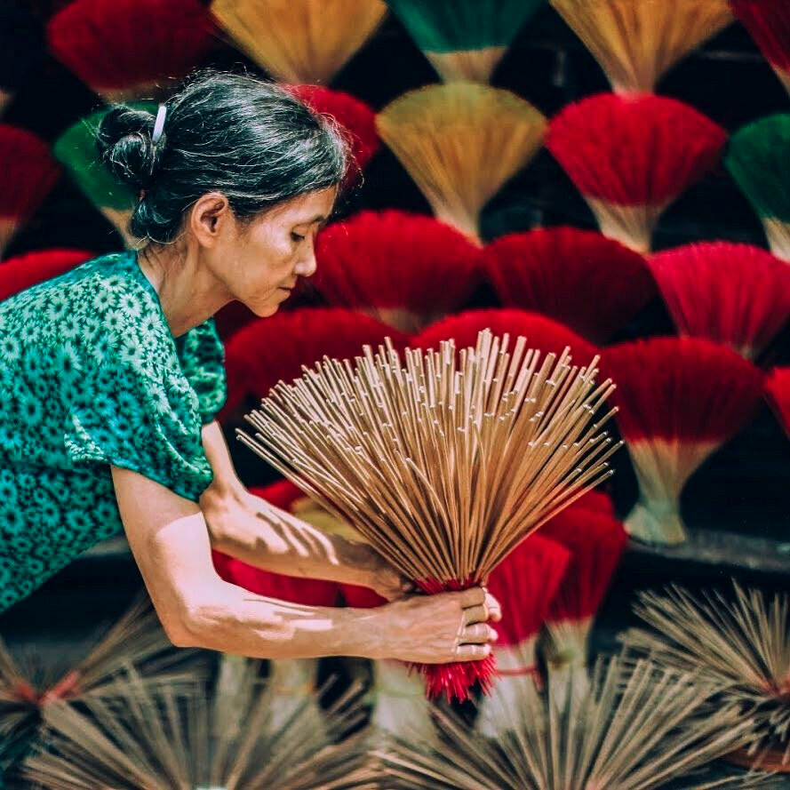 Capture the vibrant vibrant beauty of Vietnam during extended stays